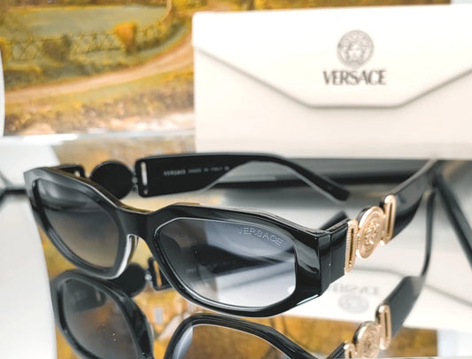 Gray helmet for bikers